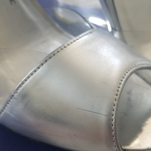 In box sz 8m stuart Weitzman lucite silver wedge - Picture 7 of 8